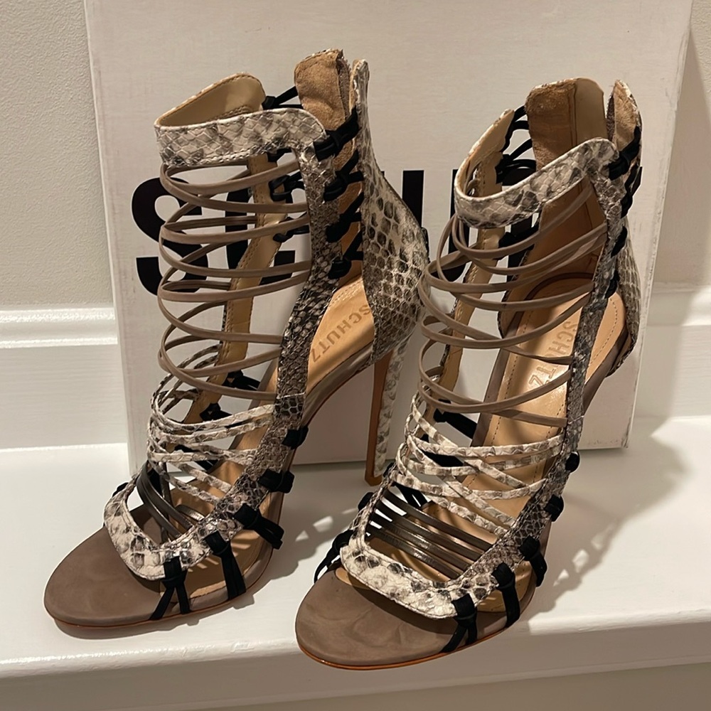 Brand new Schutz high heel booties